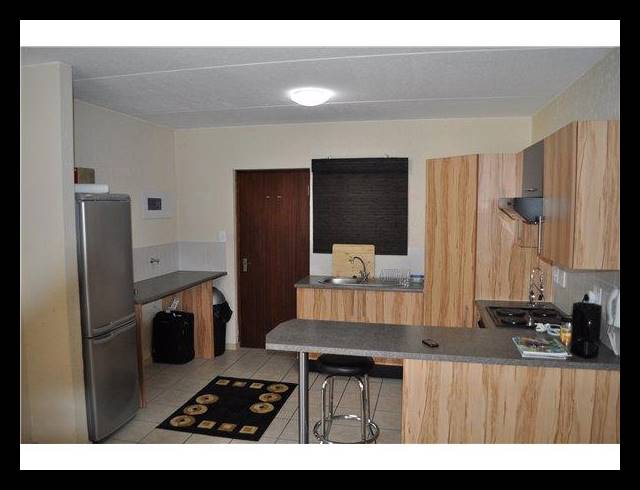 1 BEDROOM PROPERTY TO RENT IN FERNDALE